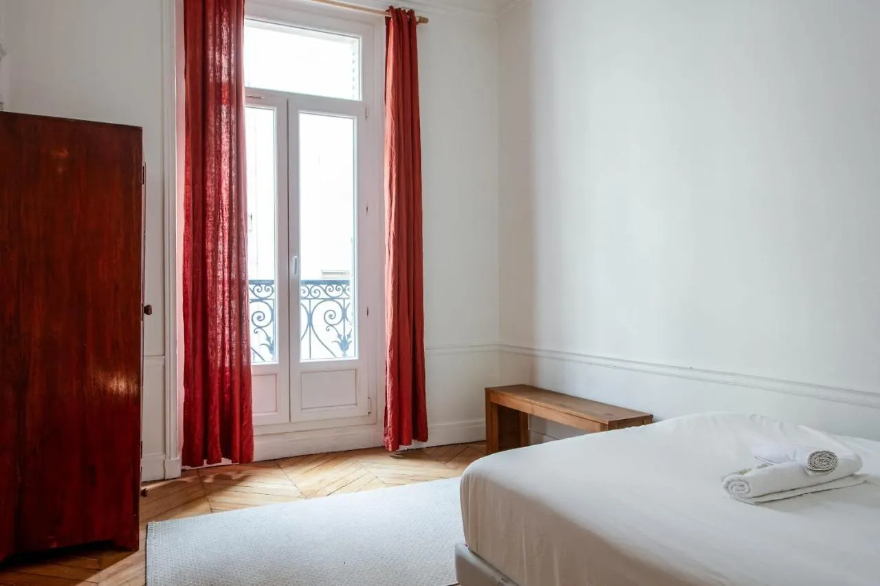 Apartment Mercado - Chatelet - Welkeys Paris